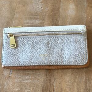 Fossil White and Brown Leather Wallet